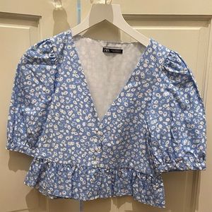 Zara blue and white floral peplum v neck sz Medium